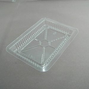 PIC-6582-Chartland-Plastic-Dome-Lid-for-2-25-lb-oblong-container-01